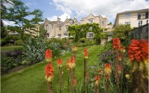 Exterior_of_The_Bath_Priory-600x400