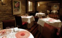 laBecasse_dining-499x284